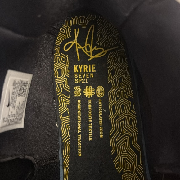 Kyrie 7 sz15 - Picture 11 of 16